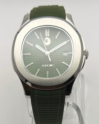 STOIC The Viridian: Front view of the green dial and green strap.
